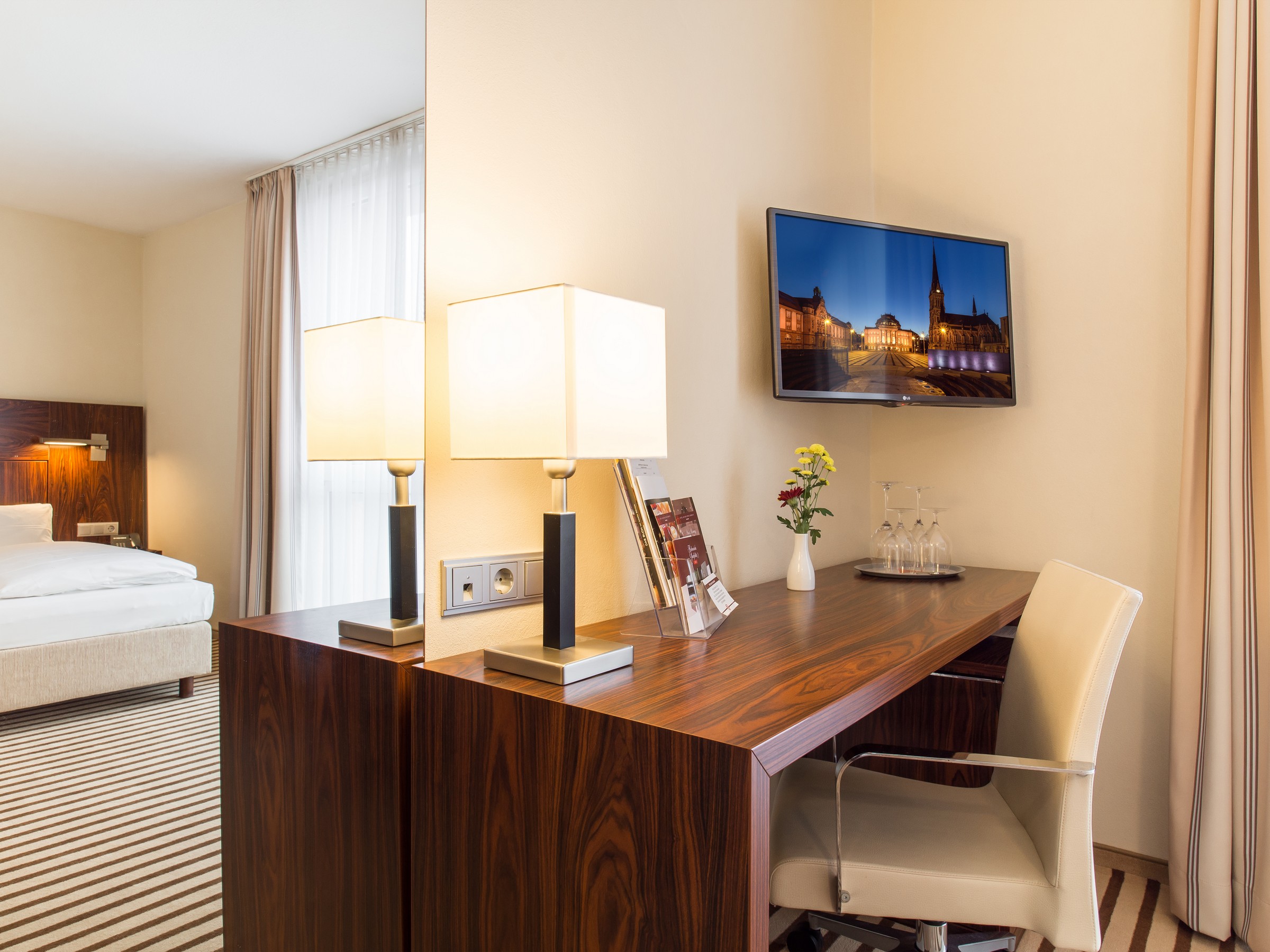 Hotel an der Oper - Doppelzimmer_5140728_fin.jpg